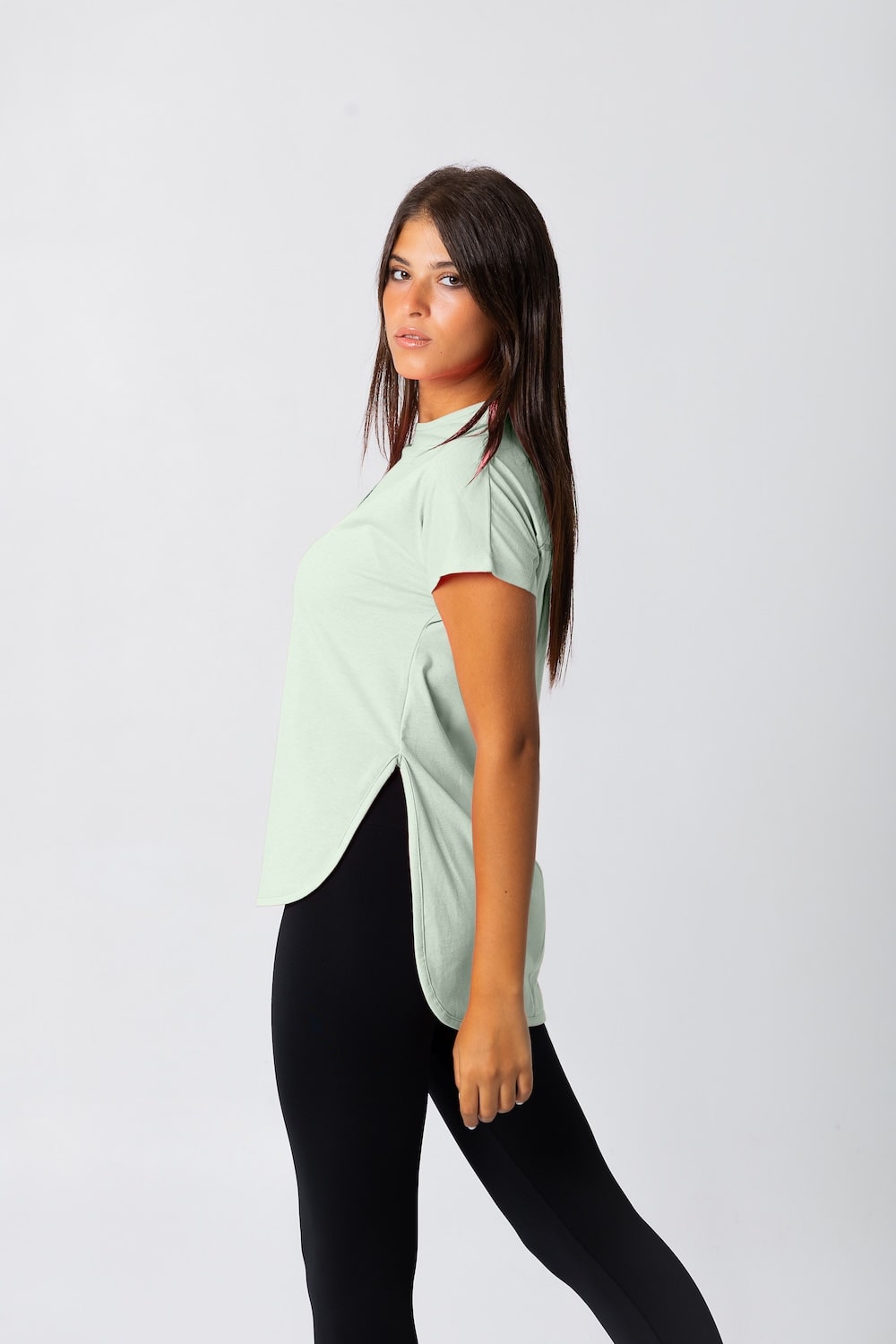 izzy apparel women min
